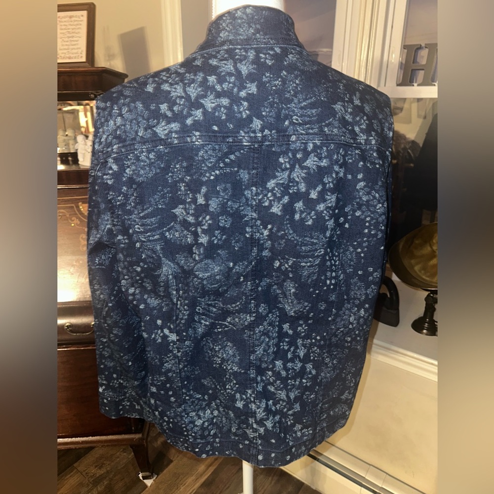 Erika Women’s Denim Jacket Floral Print with Beading on pocket and collar. PXL - Picture 4 of 14